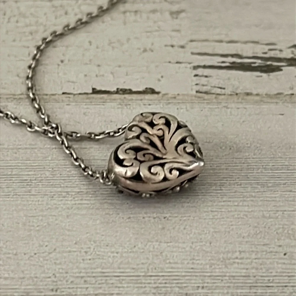 Lois Hill Sterling Silver Granulated Filigree Puffed Heart Necklace 925